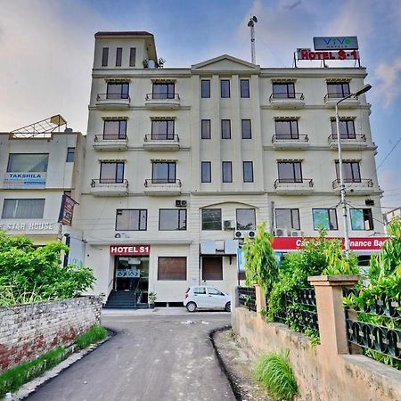 Vivo Hotels Jalandhar Exterior foto